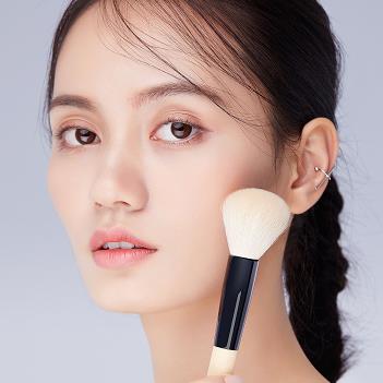 化妝品拍攝模特-上海專業平面模特公司